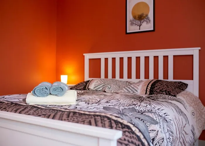 Loc Trotteur Le Safran F2 Grand Confort, Gare Sncf De 卢德