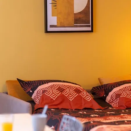 Loc Trotteur Le Safran F2 Grand Confort, Gare Sncf De 卢德