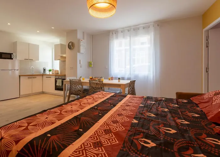 Loc Trotteur Le Safran F2 Grand Confort, Gare Sncf De